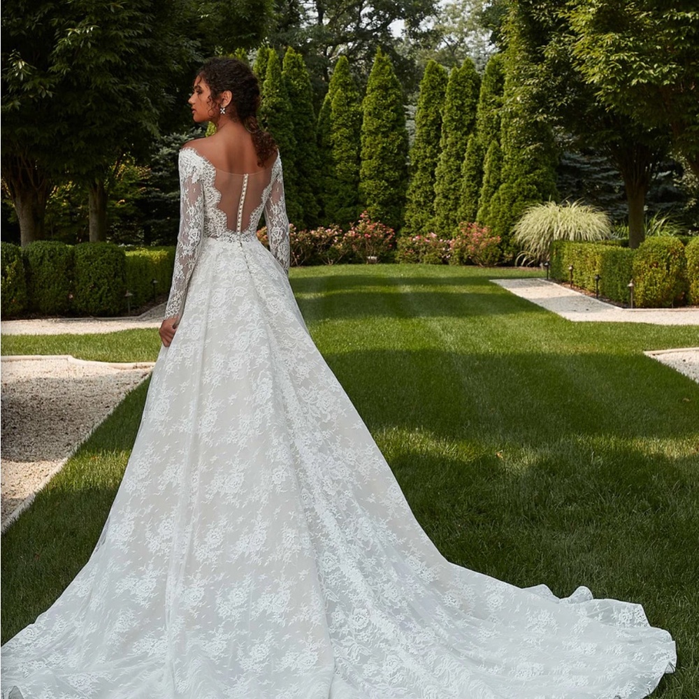 Mori Lee Penelope Off-Shoulder White Lace A Line/Ballgown Wedding dress Sleeves - Picture 5 of 9